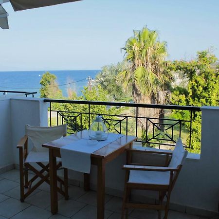 Fokais Beach Apartment Néa Fókaia Eksteriør billede