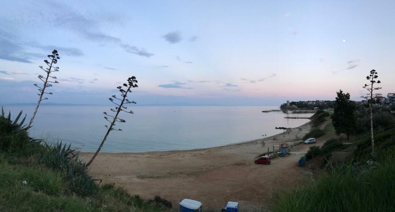 Fokais Beach Apartment Néa Fókaia Eksteriør billede